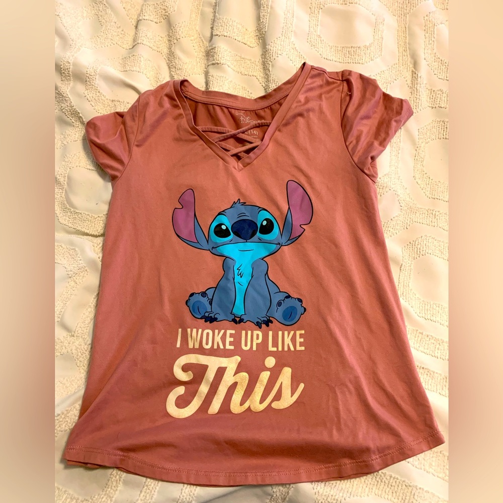 Lilo&Stitch girls graphic tee. Size 14(L)